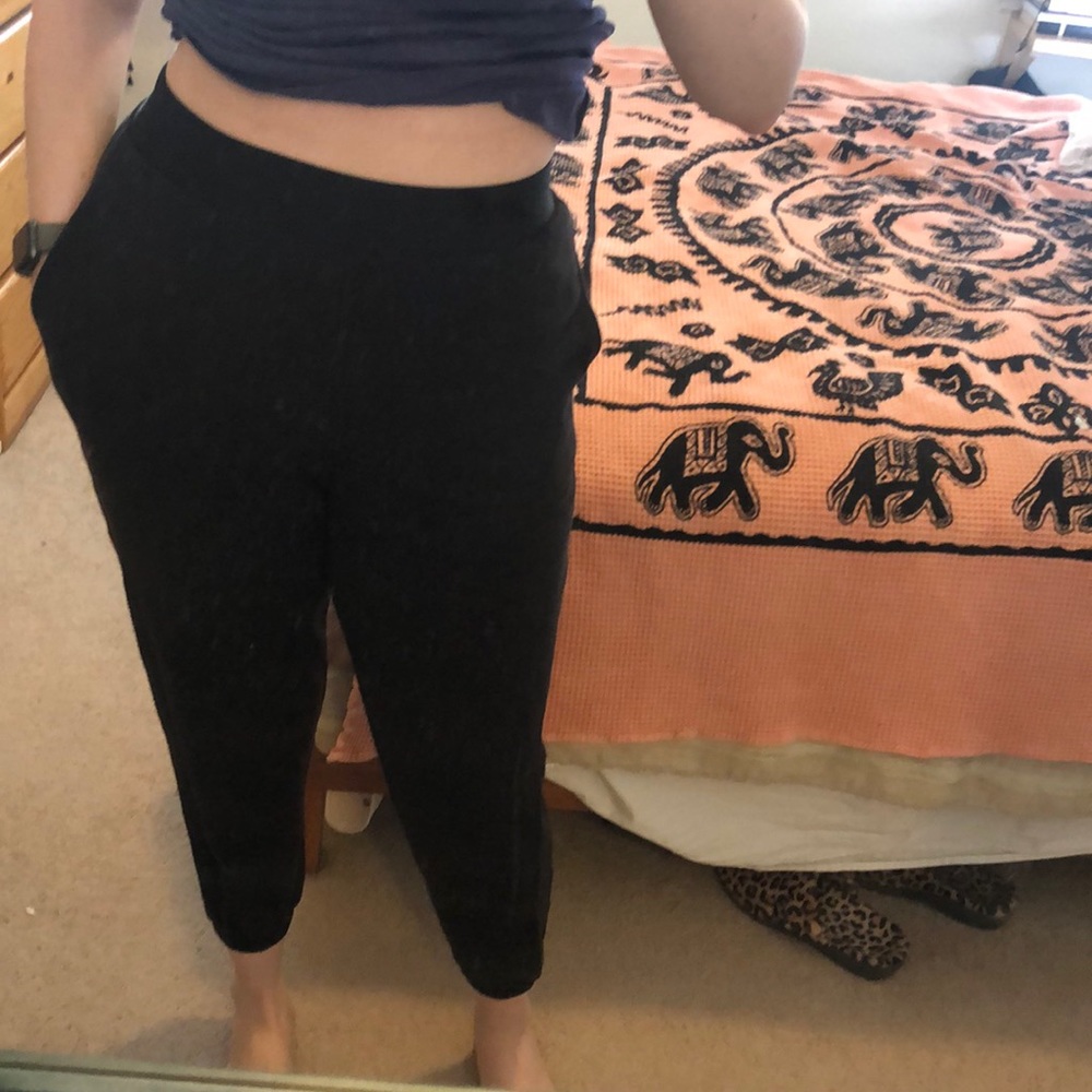VS black jogger